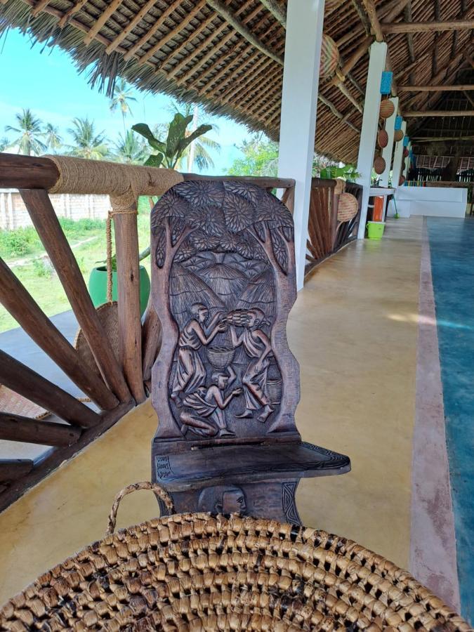 Adelina * Zanzibar