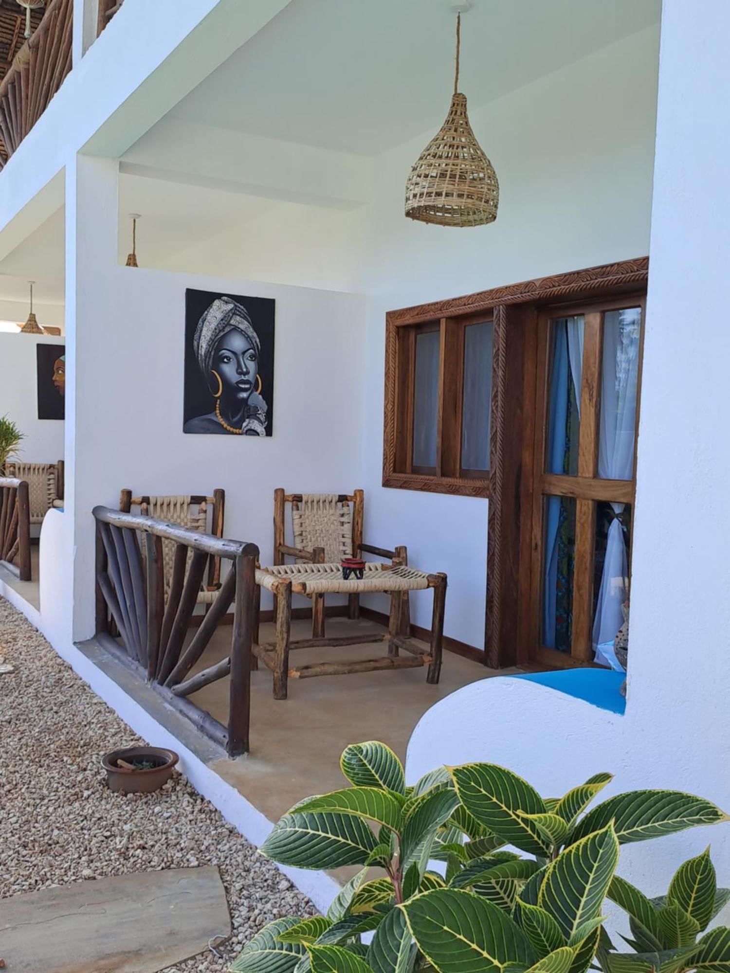 Adelina * Zanzibar